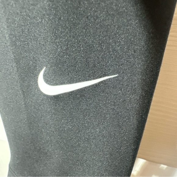 Nike One Women’s sz S Black Mid Rise Crop Training Tights Leggings BV0001-010 - Picture 3 of 11